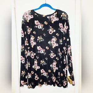 Justify size2X Black Long Sleeve Scoop Neck w/ Beautiful Flower Print in Pinks &
